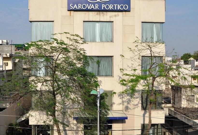 酒店 Sarovar Portico Naraina,