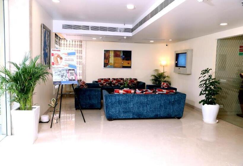 酒店 Sarovar Portico Naraina,