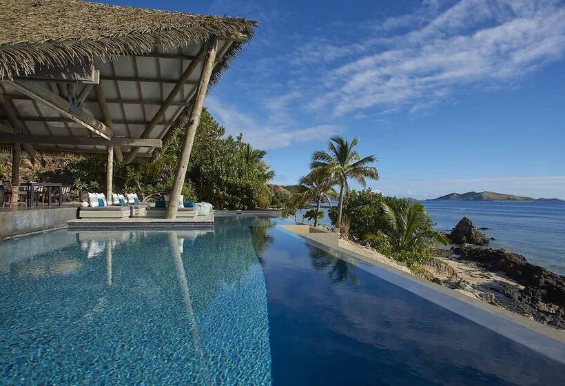 هتل Tadrai Island Resort