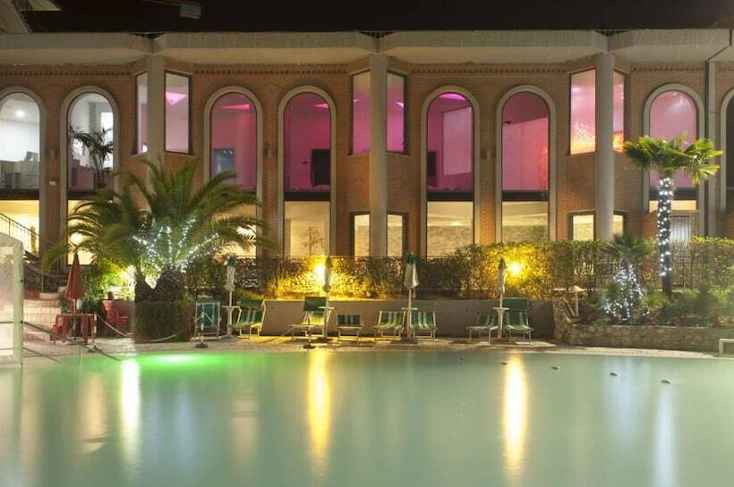 هتل Terme Capasso