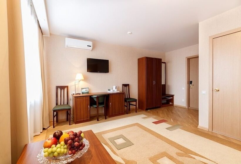 בית מלון כפרי Ural