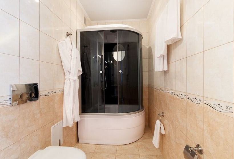 בית מלון כפרי Ural