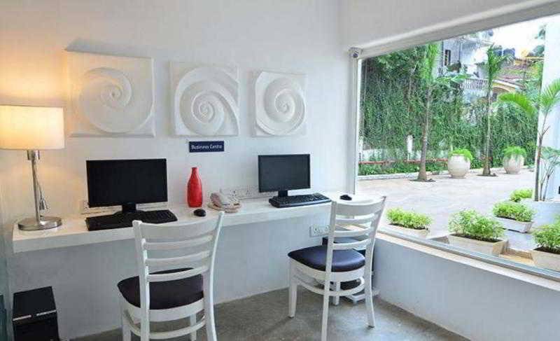 هتل Zone Connect By The Park Goa Calangute
