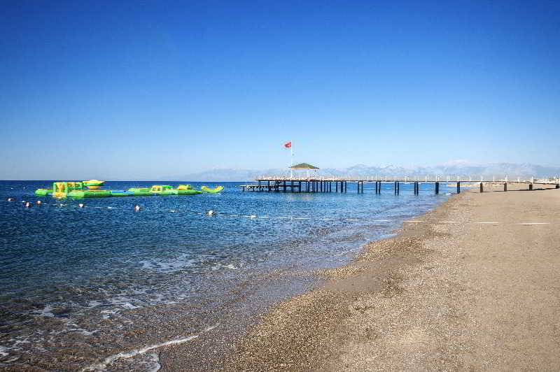 استراحتگاه Wyndham Garden Lara