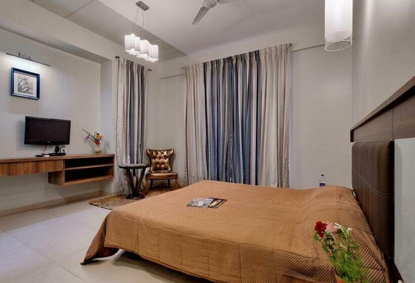 فندق Krishna International