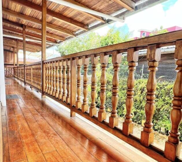 Пансион Hostal El Colibri