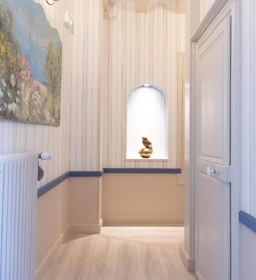 Bed and Breakfast La Little Maison