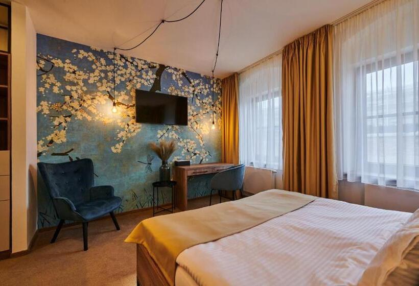 هتل Alfréd A Hermína