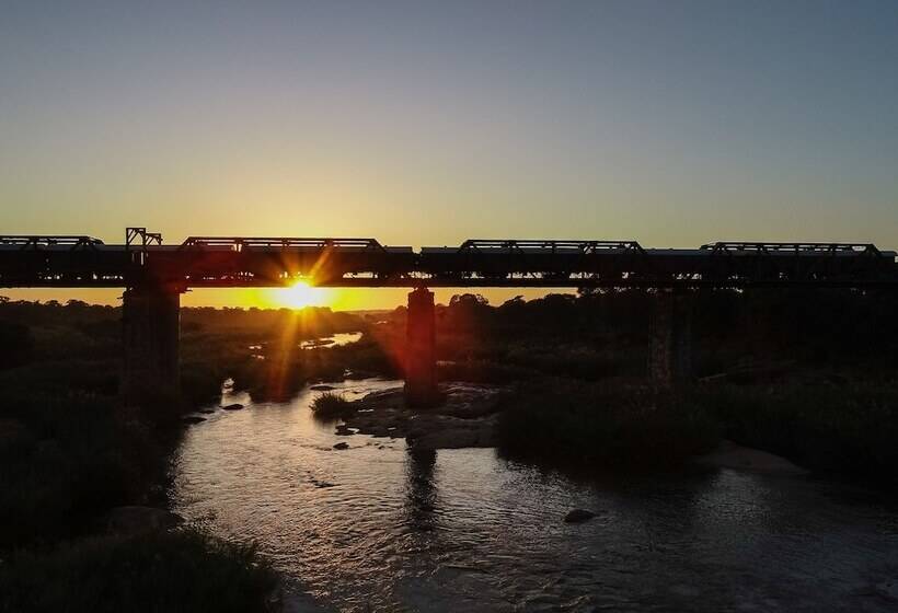 호텔 Kruger Shalati   Train On The Bridge & Garden Suites