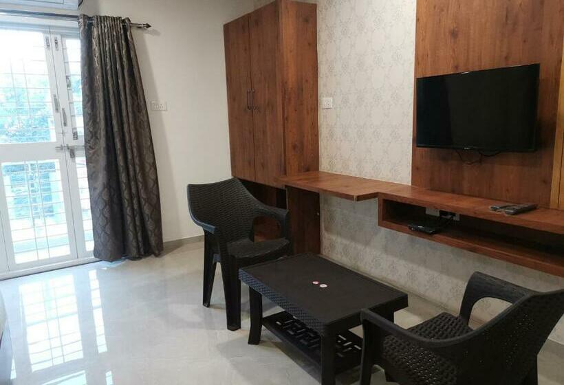 فندق Mahalaxmi Executive