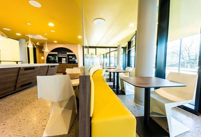 هتل Prize By Radisson, Bonn City