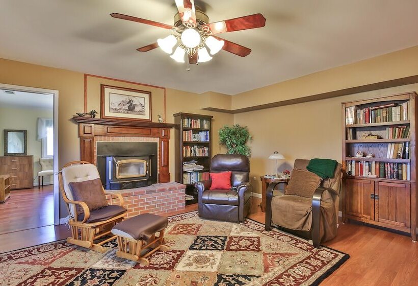 住宿加早餐  Purcellville Home