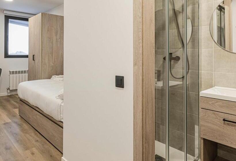 فندق صغير Micampus Santander Student Residence