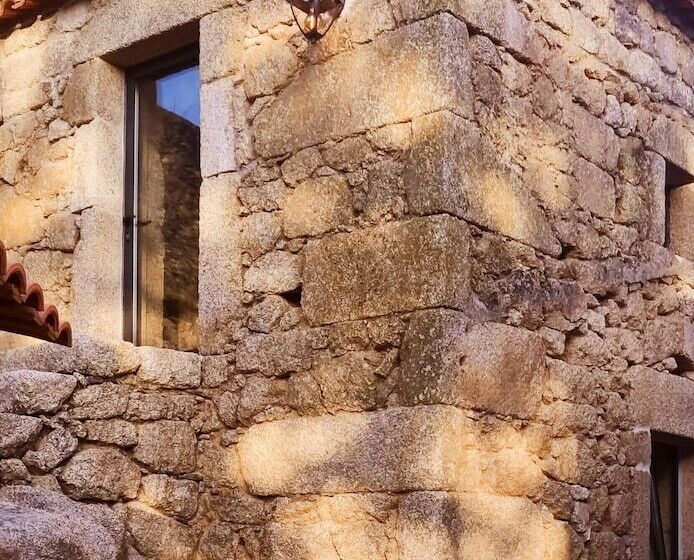 ベッドアンドブレックファースト Quinta De São Pedro De Vir A Corça Em Monsanto