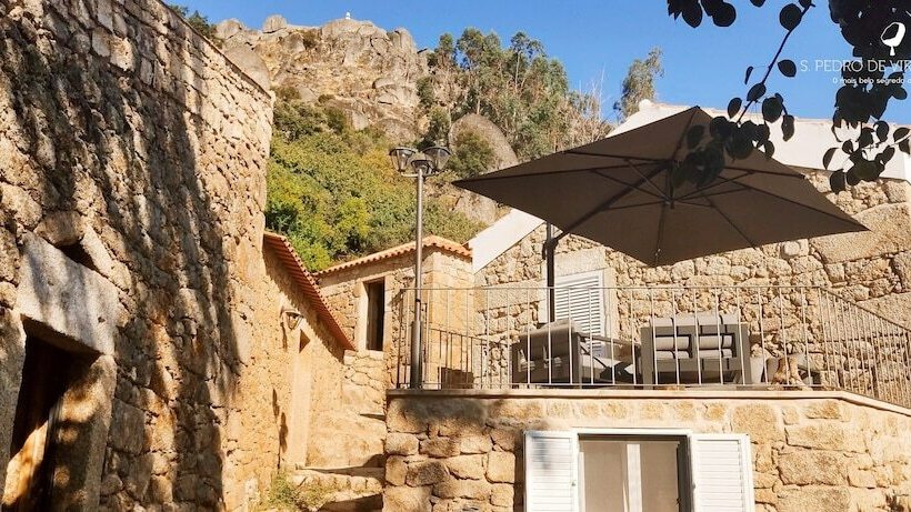 ベッドアンドブレックファースト Quinta De São Pedro De Vir A Corça Em Monsanto
