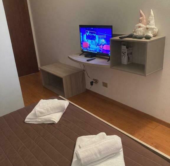 Отель Albergo Ristorante Lis Aganis