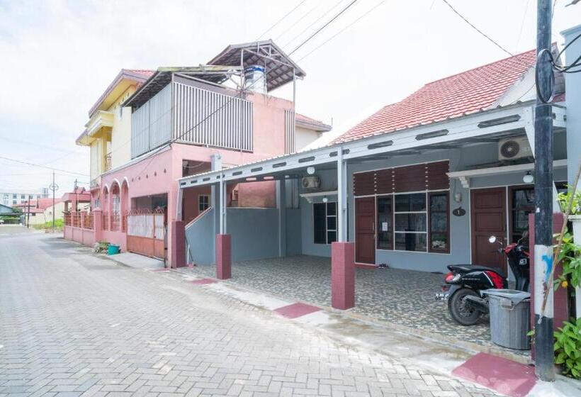 هتل Koolkost Syariah Near Jalan Ahmad Yani Banjarmasin