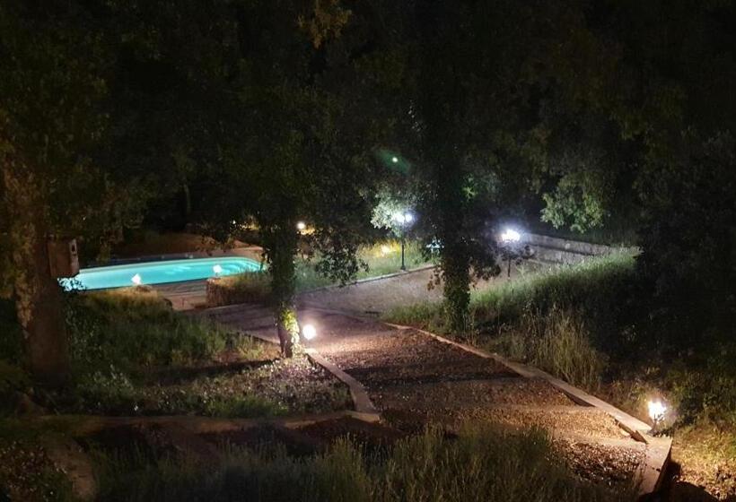 پانسیون Villa Bleucassis