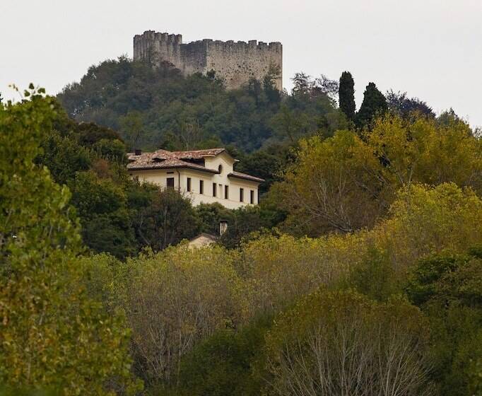 تختخواب و صبحانه Villa Flangini