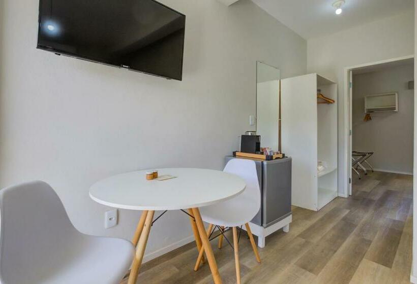 ホテル Filimahalo