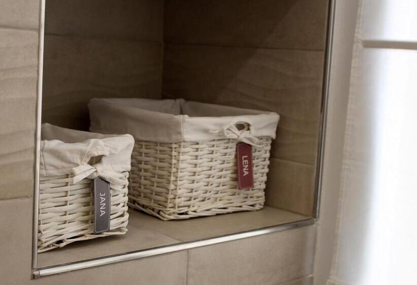 Пансион Maestrale Charme Rooms