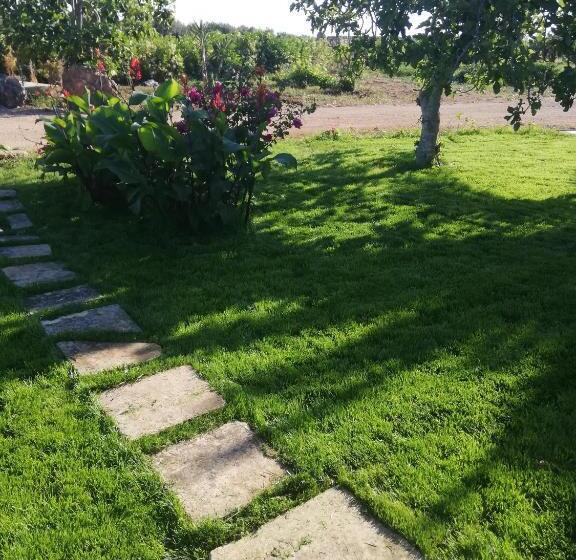 تختخواب و صبحانه Il Giardino Dei Tramonti