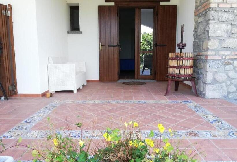 Ludomar Country Residence   Rooms & Apartments