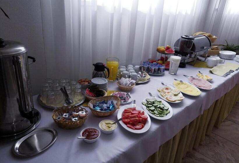 بنسيون Agrohotel Tri Brezy