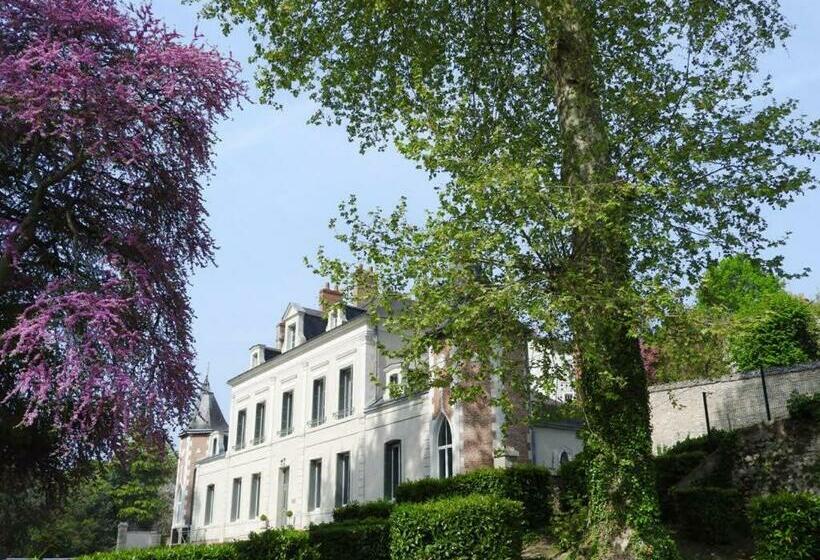 پانسیون Château Des Basses Roches