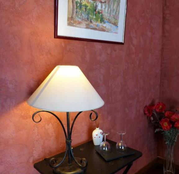 住宿加早餐  Mas Des Bougainvillees