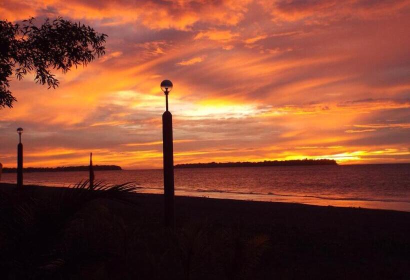 Gustav S Place Silver Beach Dive Resort