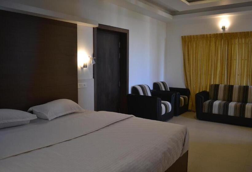 پانسیون Swiss Cottage