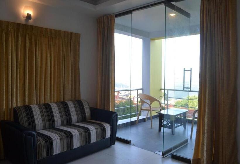 پانسیون Swiss Cottage