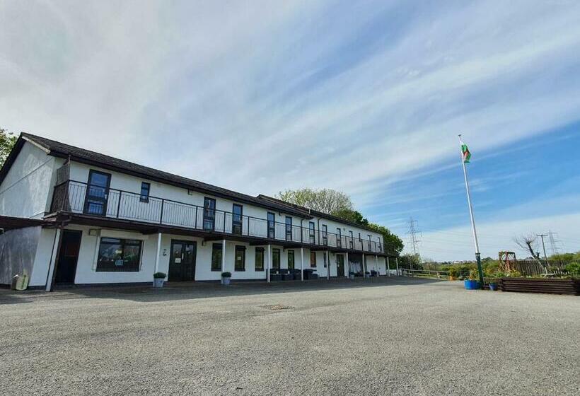 فندق صغير Basecamp Wales