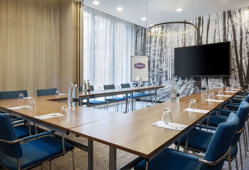 هتل Hampton By Hilton London Waterloo