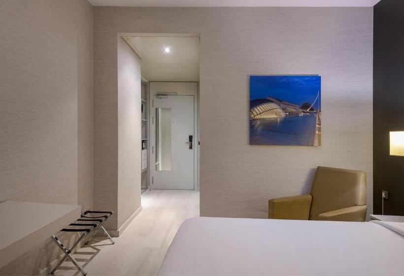 Отель SH Colón Valencia