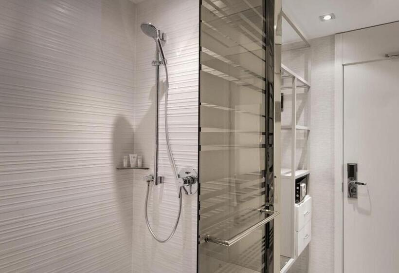 Отель SH Colón Valencia