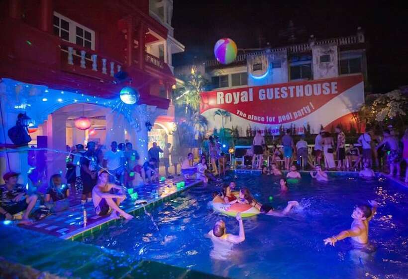 پانسیون Royal Night Bazaar