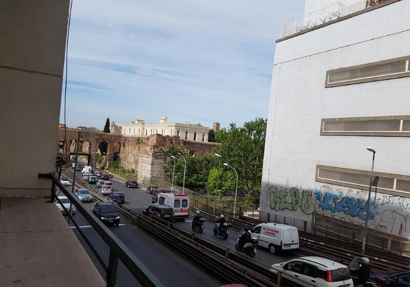 تختخواب و صبحانه Alenic