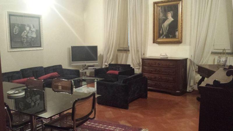 تختخواب و صبحانه Navona Nice Room