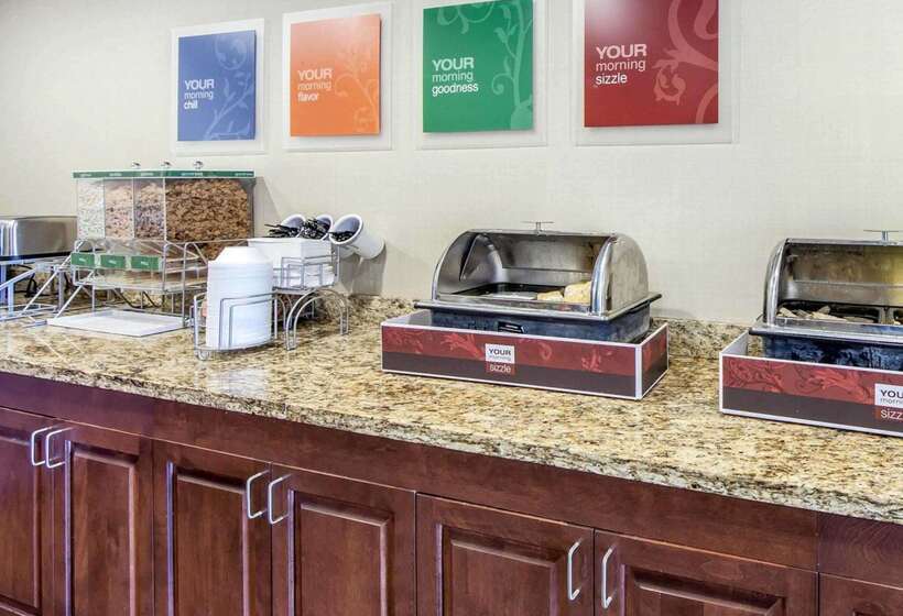 هتل Comfort Suites Marietta Parkersburg