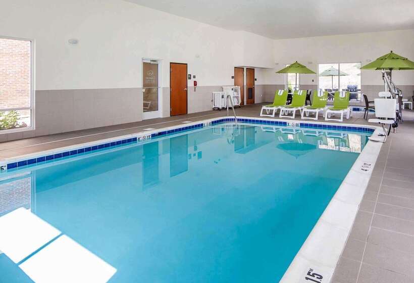 هتل Comfort Suites Marietta Parkersburg