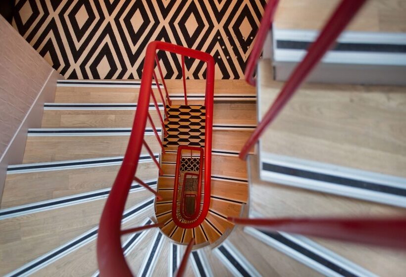 ホテル Hôtel Crayon Rouge