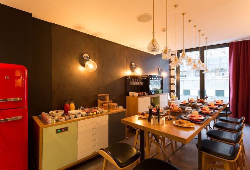 ホテル Hôtel Crayon Rouge