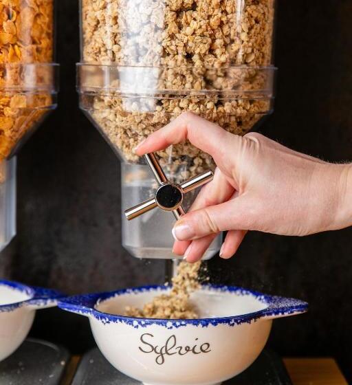 ホテル Hôtel Crayon Rouge