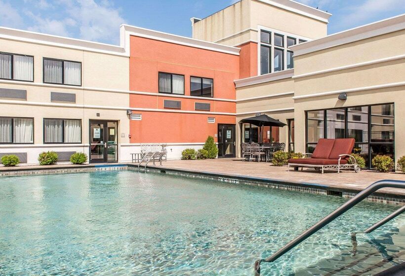 فندق Quality Inn & Suites