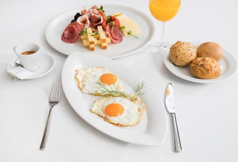 Mirta  San Simon Resort