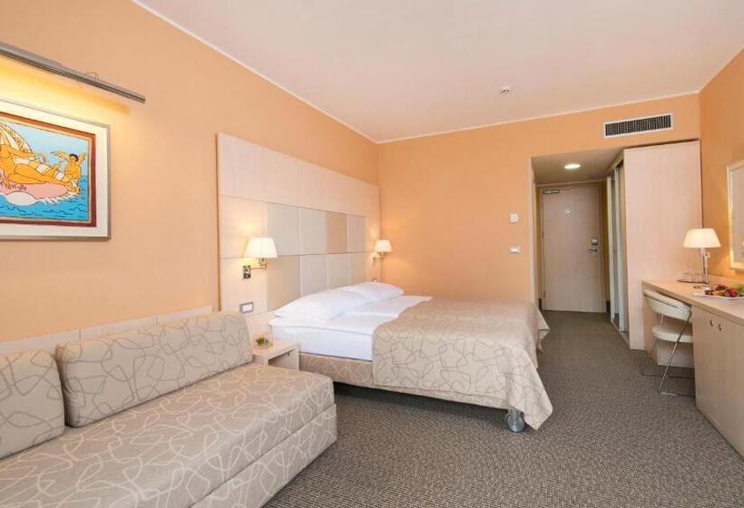 Mirta  San Simon Resort