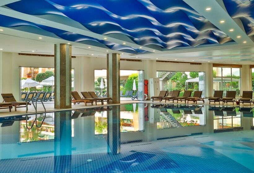 Crystal Waterworld Resort & Spa - Ultimate All Inclusive