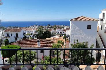 El Capistrano Nerja Guy P. Way